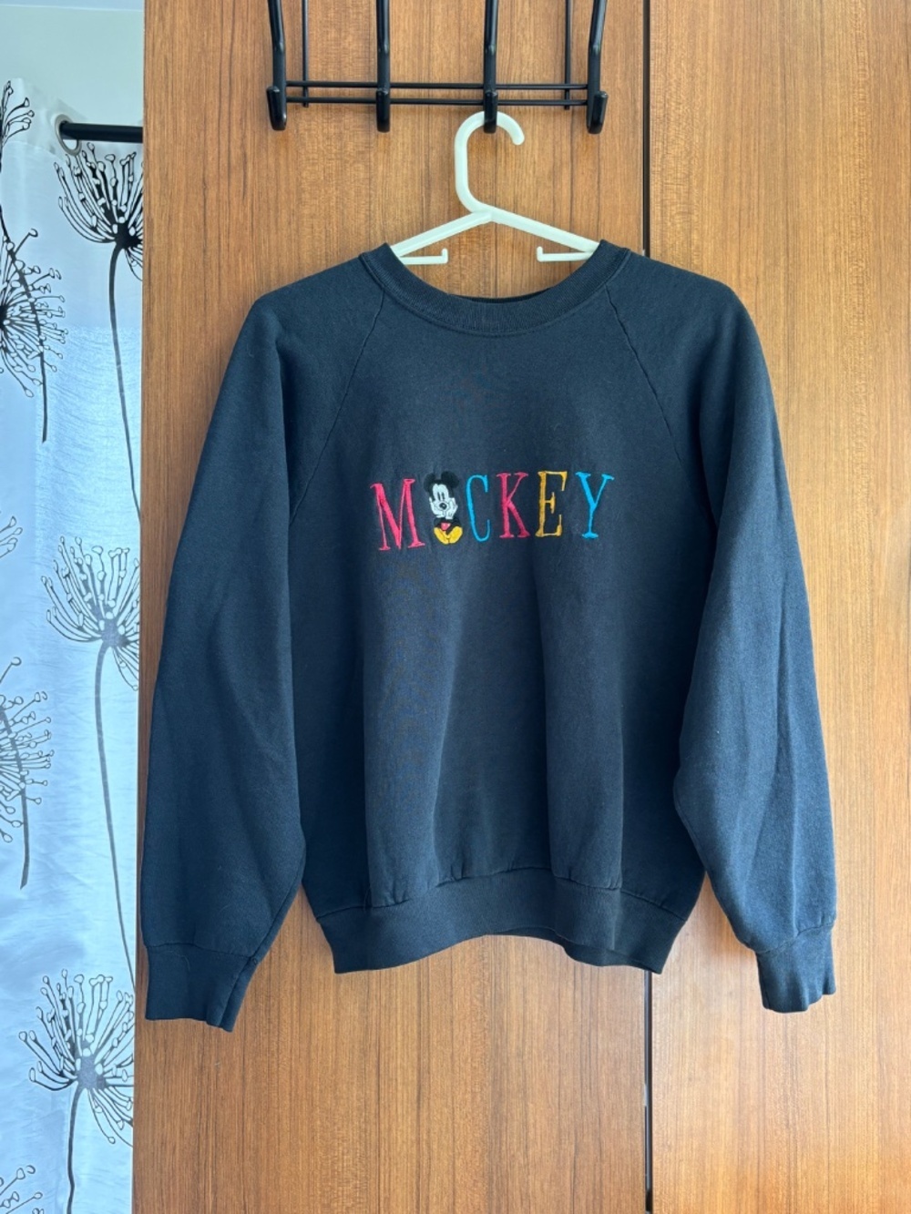 Vintage 90s Disney Mickey Mouse Embroidered Crewneck Sweatshirt - Size L